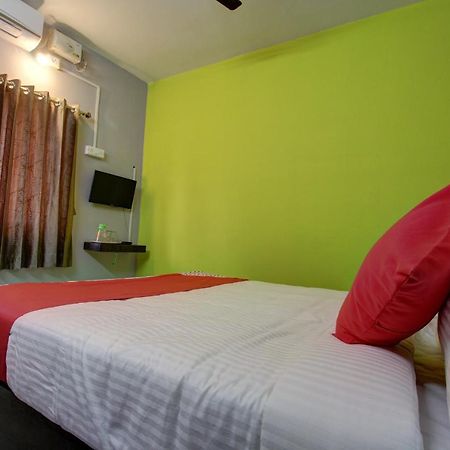 Hotel Oyo 30971 Gm Grande Mudukarai Exteriér fotografie